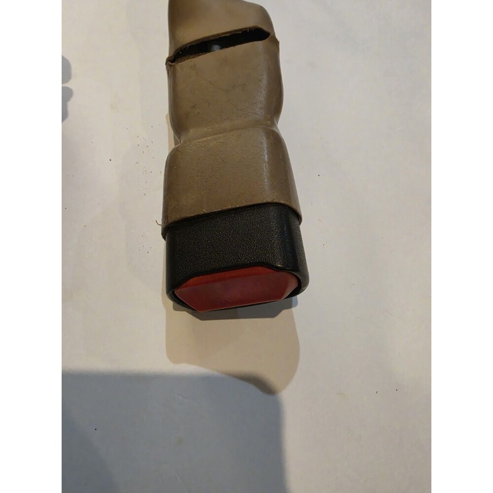 2002 Ford F150 Drivers Seat Belt Buckle